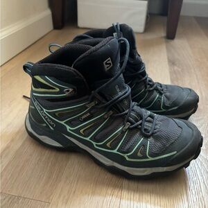 Soloman Women’s Hiking Boot